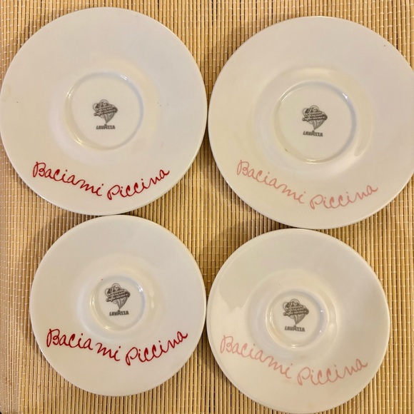 Lavazza “Kiss me” Print Collectable Espresso/Cappuccino Cup and Saucer Set of 4 - Picture 5 of 5